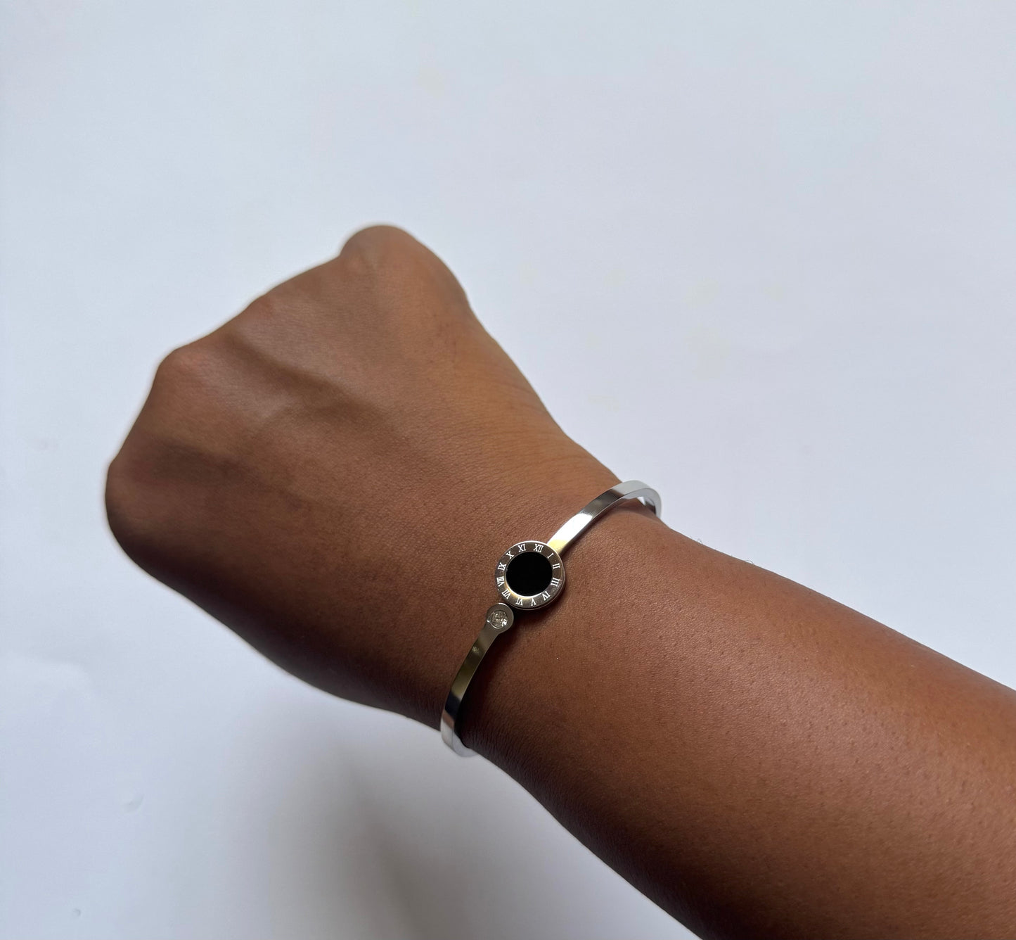 Roman Cuff