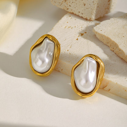 Pearl Vintage Studs