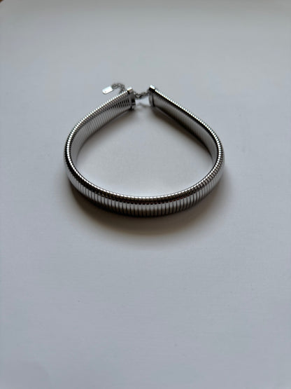 Tye Choker