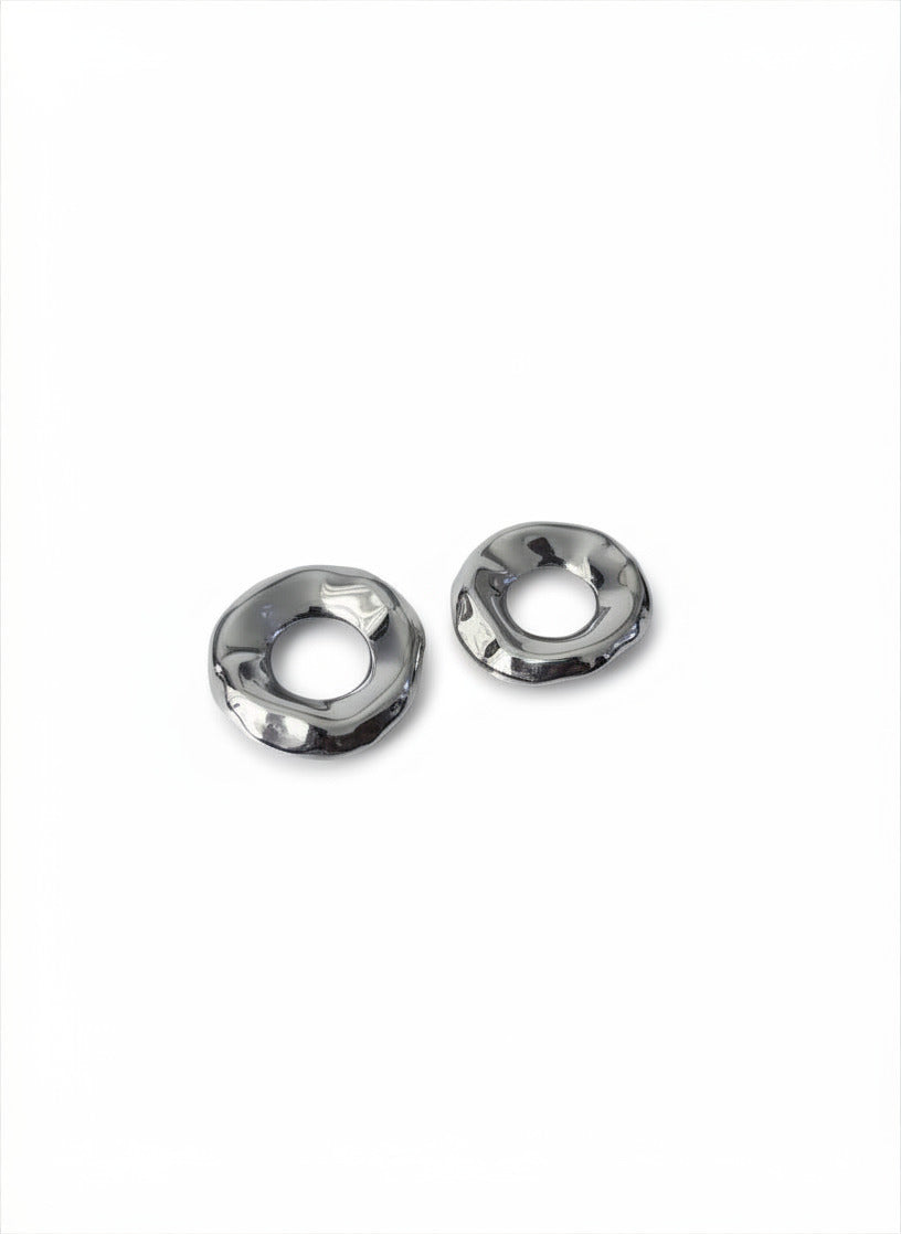 Molten O Studs