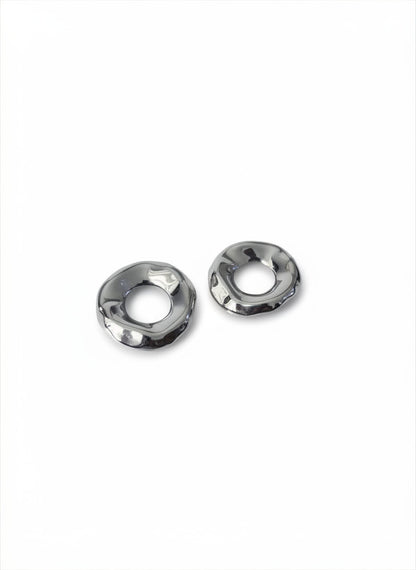 Molten O Studs
