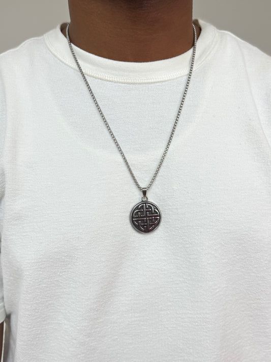 Retro Pendant Necklace