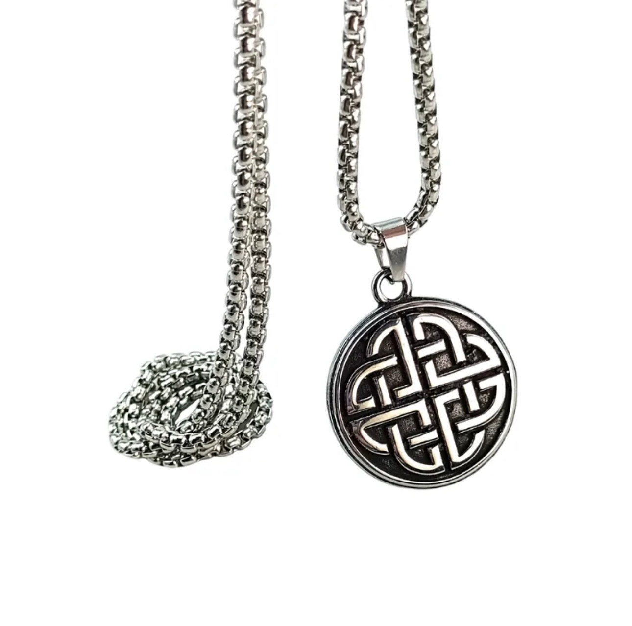 Retro Pendant Necklace